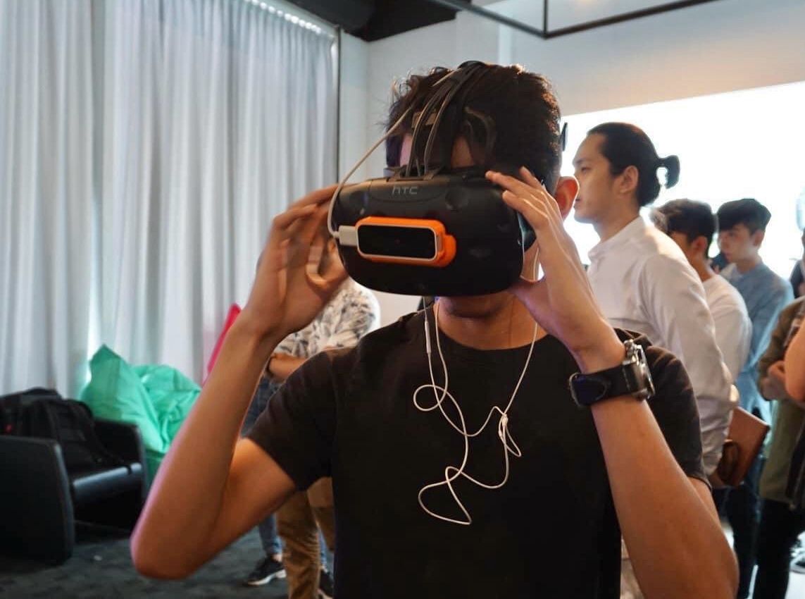 Student testing out VR headset.